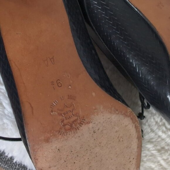 Amalfi Italian Black Leather Oxford Retro Mod Quiet Luxury Heels 9.5 Narrow - Picture 5 of 7